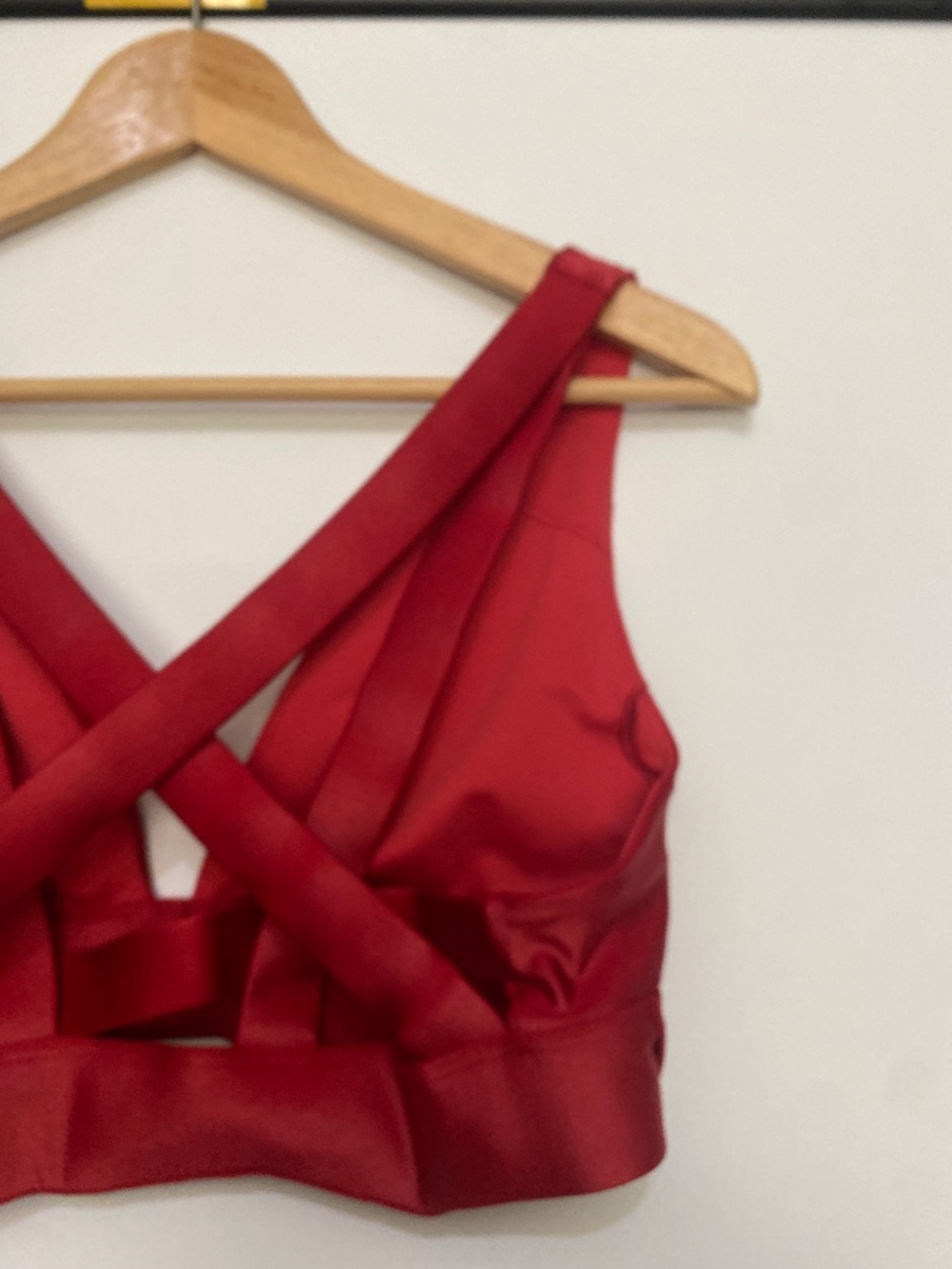 Carbon38 M Strappy Back Sports Bra - Picture 4 of 7